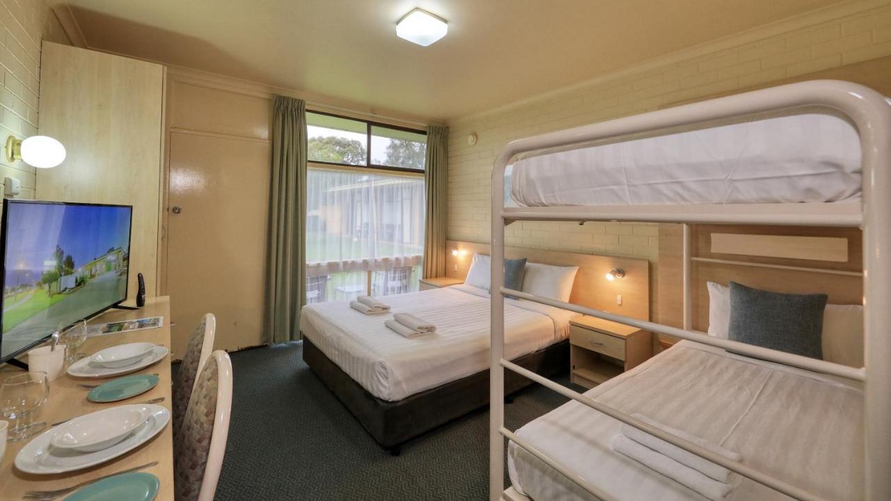 Motor Motel Junee