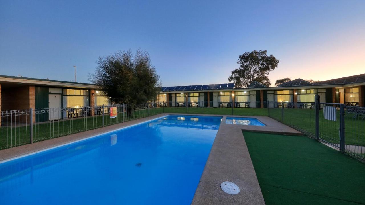 Motor Motel Junee
